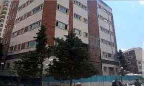 ساخت بنای ۷ طبقه در داخل یک مجموعه میراثی بدون کسب پروانه