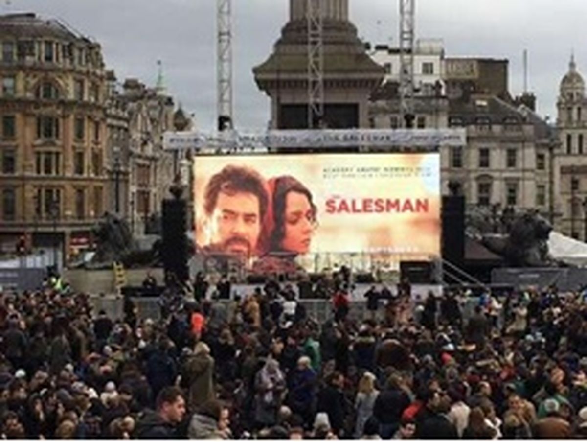 فیلم «فروشنده» بیش از ۱۰ هزار نفر را به میدان ترافالگار لندن کشاند/ عکس