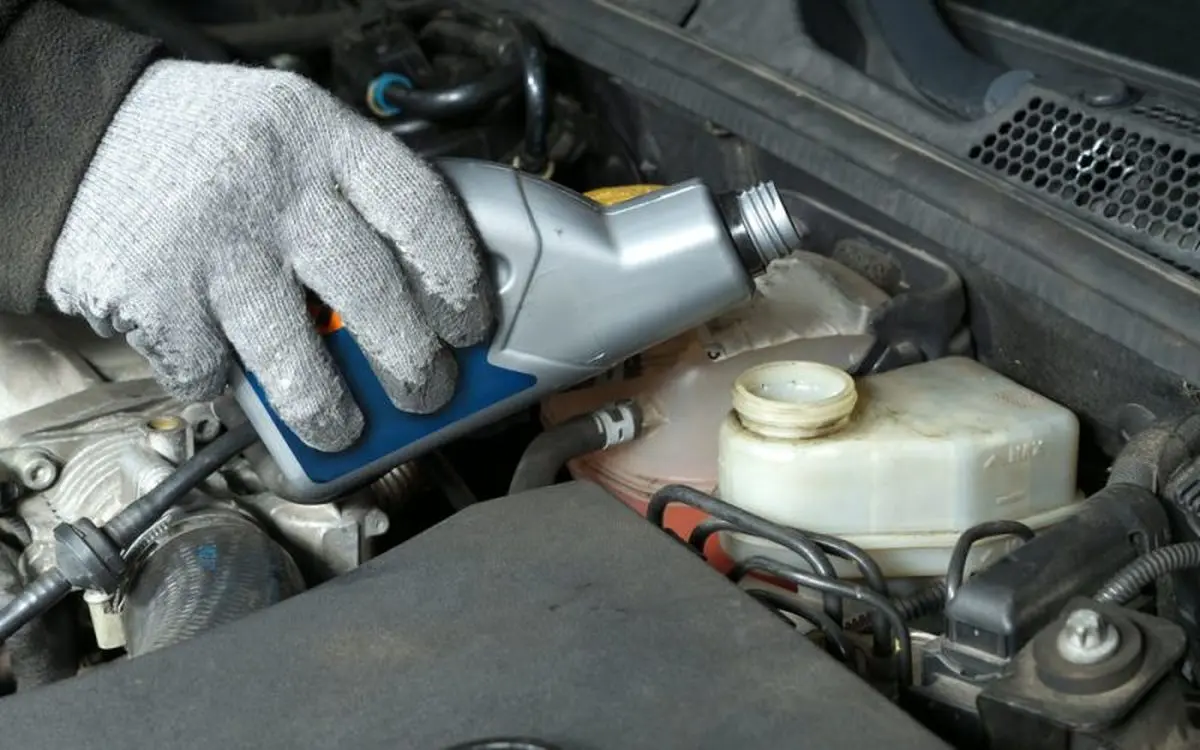 قیمت انواع روغن ترمز خودرو؟ +جدول