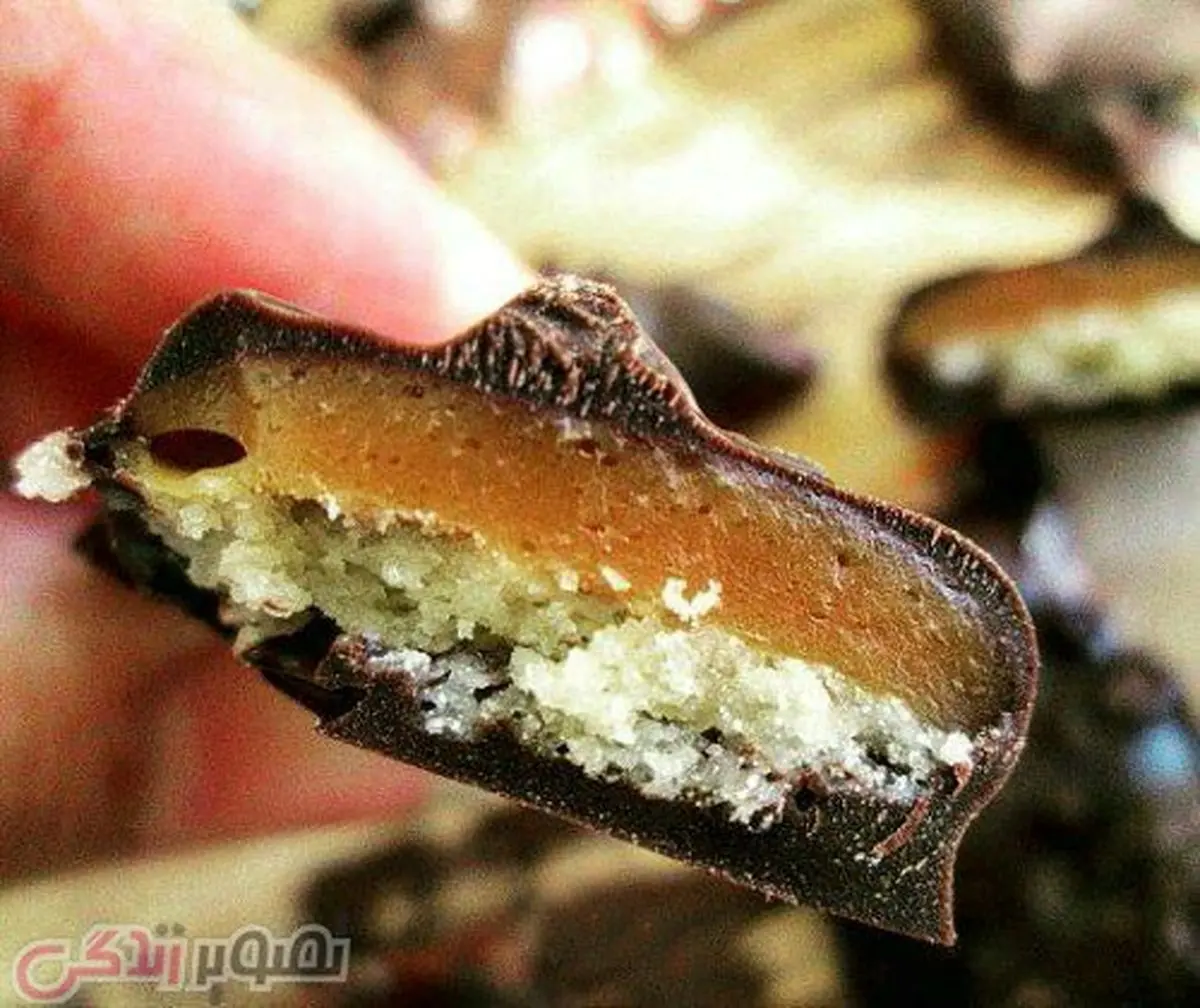طرز تهیه بیسکویت شرت برد با سس کارامل و کاور شکلاتی • بیسکویت توییکس