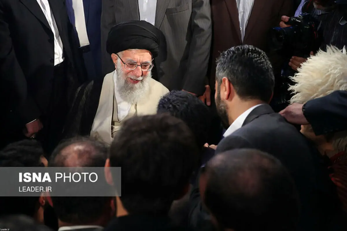 با تذکر رهبری چگونه باید برخورد کرد؟