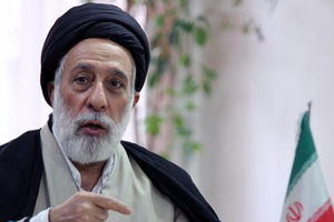 هادی خامنه‌ای: از مردم برای اشتباهاتمان عذرخواهی کنیم/جنایات و اختلاس‌های اخیر مایه شرمندگی است