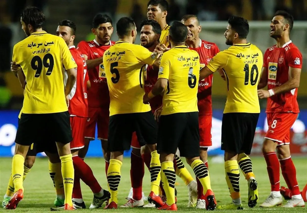 صعود پرسپولیس در روز جنجالی نصف جهان