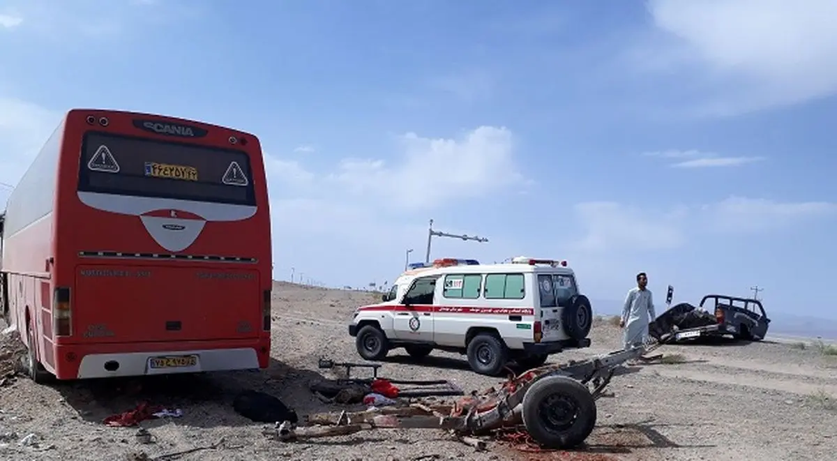 4کشته در حادثه برخورد اتوبوس با کامیون کشنده