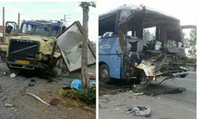 مصدومیت ۱۲ نفر در برخورد شدید اتوبوس با کامیون