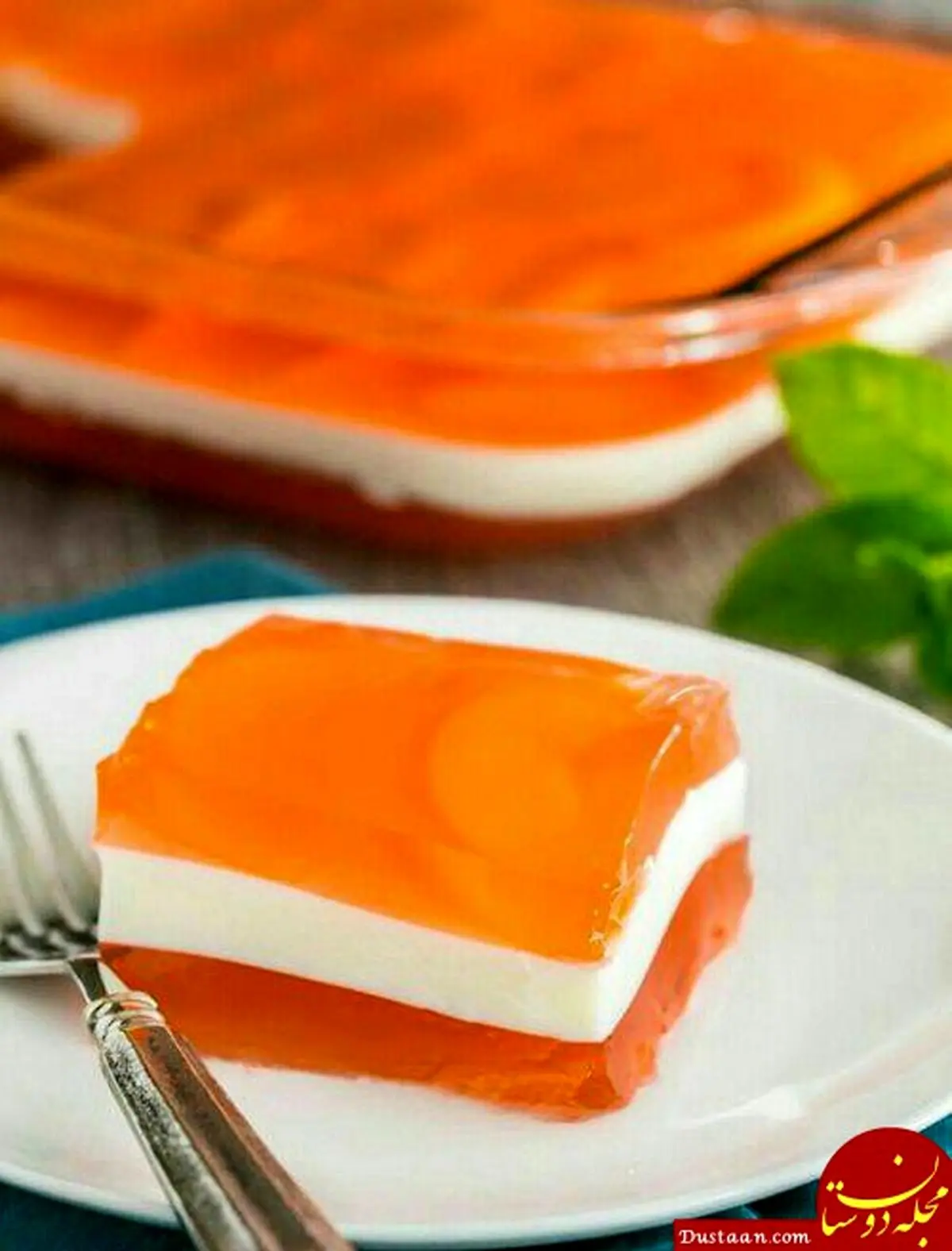 طرز تهیه ژله خامه ای هلویی به سبکی خوشمزه