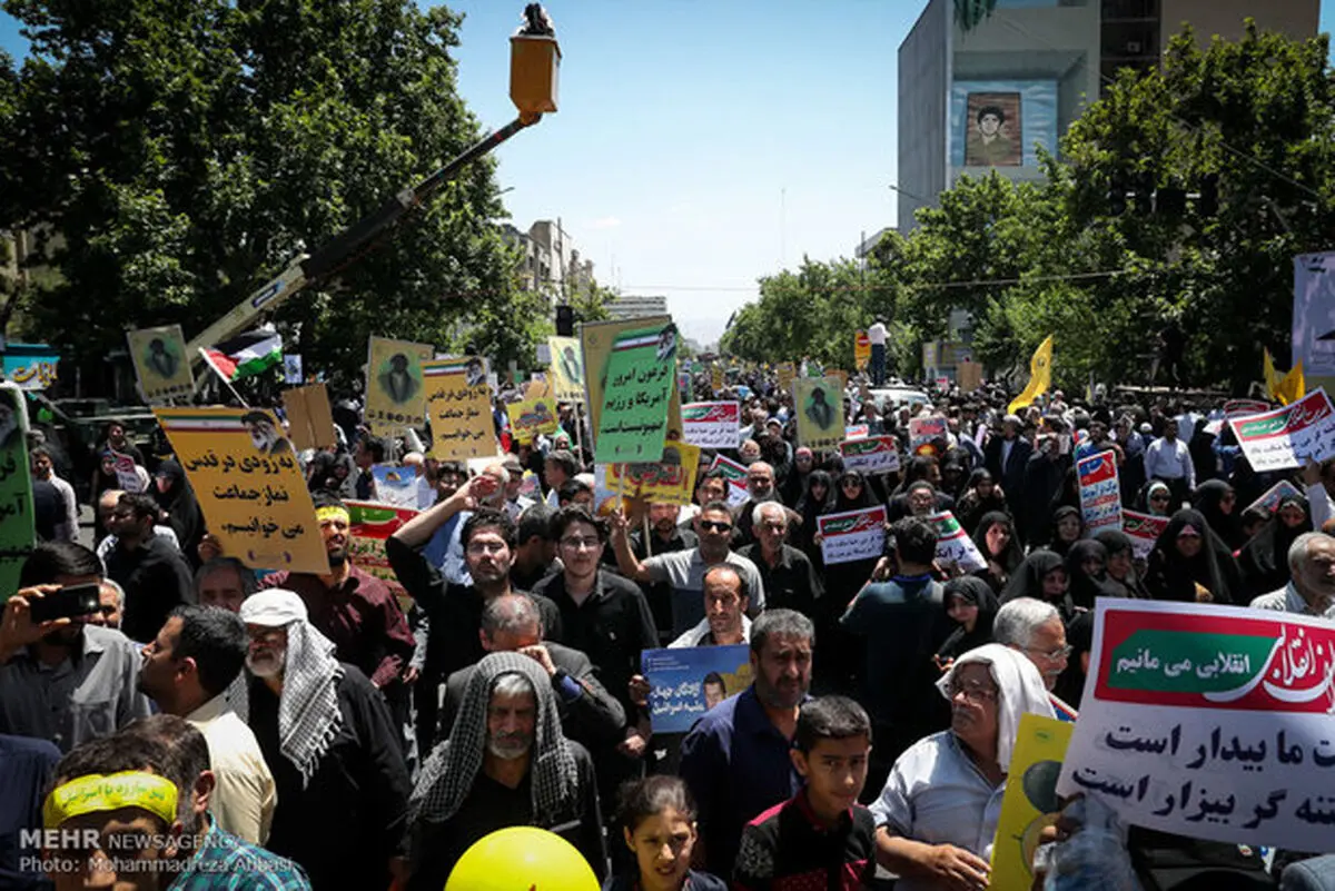 ماکت موشکی که وحشت اسرائیل را برانگیخت/«در قدس نماز می خوانیم»