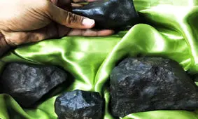 آگهی عجیب فروش شهاب سنگ با قیمت نجومی + عکس