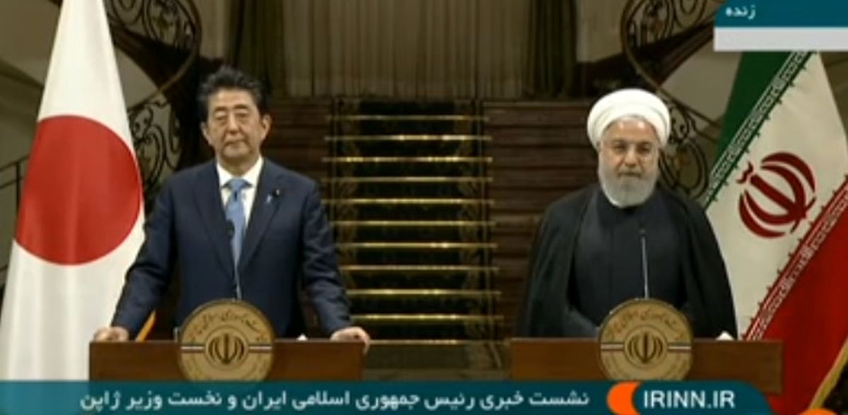 حسن روحانی: از عزم ژاپن برای خرید نفت ایران و توسعه روابط استقبال می‌کنیم/ آبه شینزو: ما و ایران روابطی کهن با یکدیگر داریم
