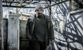 نمایش فیلمی با بازی محسن تنابنده در پاریس