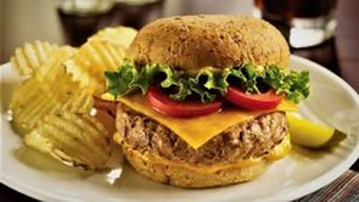 طرز تهیه برگر بوقلمون با آویشن