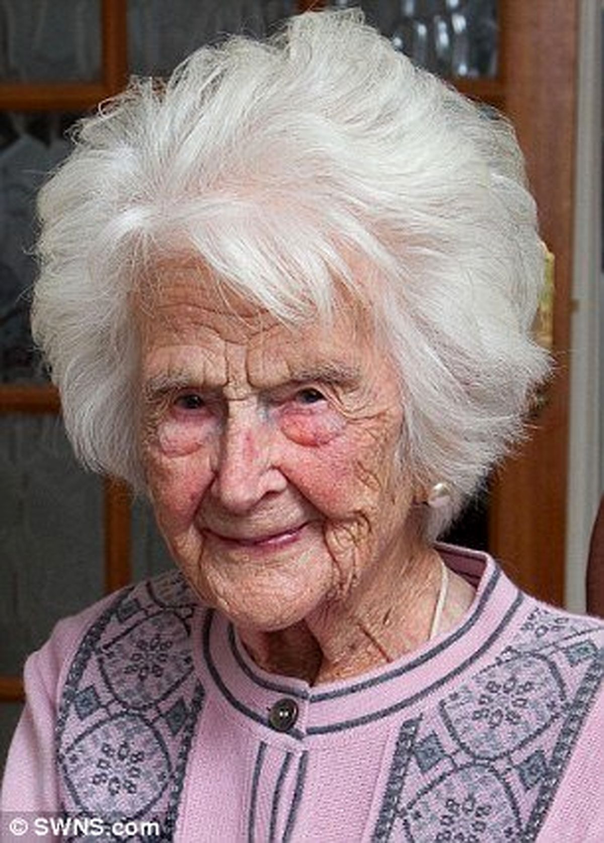 مسن‌ترین بریتانیایی از دنیا رفت/ تصاویر