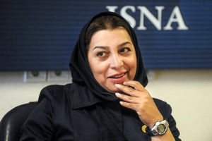 اشرف: خارجی‌ها می‌پرسند مگر به زنان ایرانی فرصت می‌دهند
