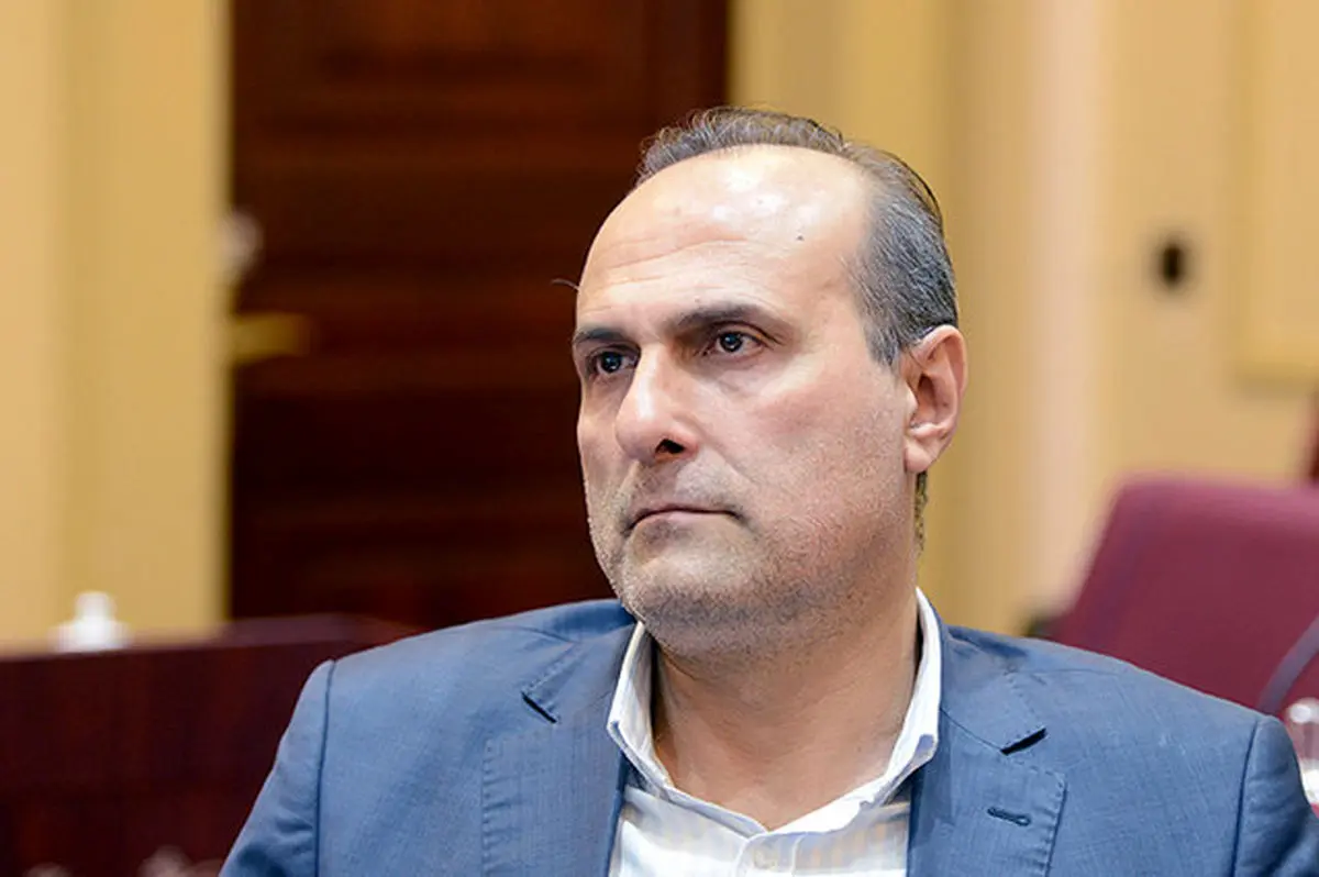 طباطبایی: متاسفانه فقط یک سالن داریم