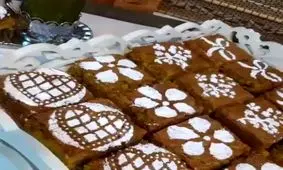 طرز تهیه کیک هویچ و گردو