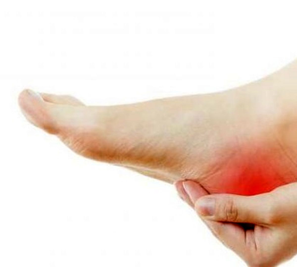 علت درد پاشنه پا چیست و چطور درمان می‌شود؟