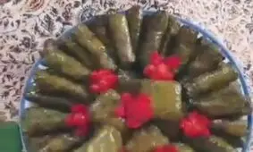 آموزش تصویری دلمه برگ مو برای نوعروس‌های باذوق