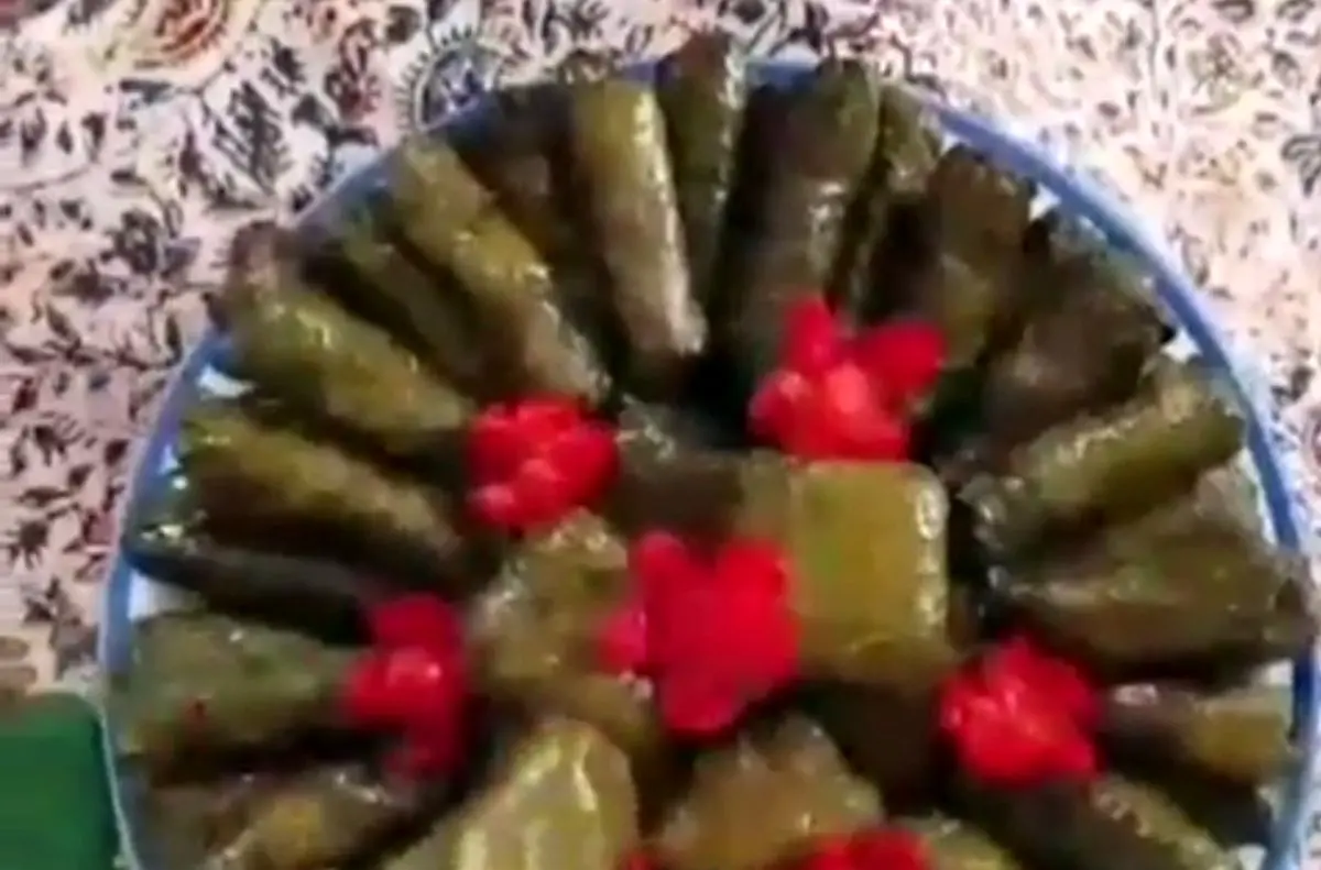 آموزش تصویری دلمه برگ مو برای نوعروس‌های باذوق