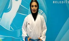 انجام ۲ عمل جراحی بر روی چشم فاطمه چالاکی