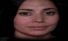 این خانم صورتش ‌را به 50 شکل مختلف نقاشی کرد