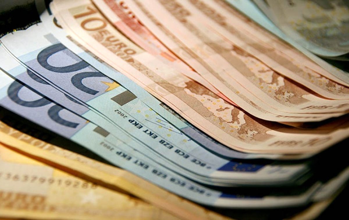 نرخ ۴۷ ارز بین بانکی در ۲۸ خرداد ۹۸/ قیمت پوند کاهش و یورو افزایش یافت