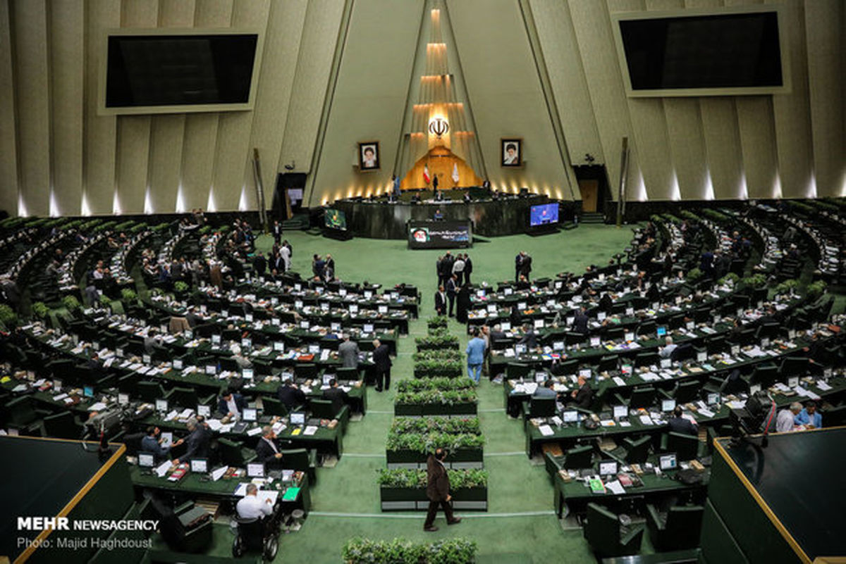 تقدیر ۲۱۰نماینده مجلس از مواضع مقتدرانه رهبرانقلاب در دیدار «آبه»