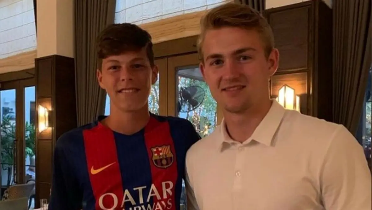 تلاش پنهانی پیکه برای انتقال دی لیخت به بارسا!