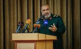 تبریک فرمانده کل سپاه به سردارانی که از سوی آمریکا تحریم شدند