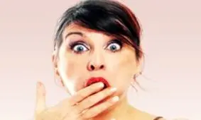 زندگی عجیب این زن با یک روح در خانه