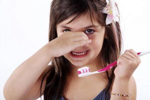 چگونه بوی بد دهان کودک را از بین ببریم؟