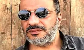 عذرخواهی آقای بازیگر از مردم به دلیل حمایت از آقازاده‌ها