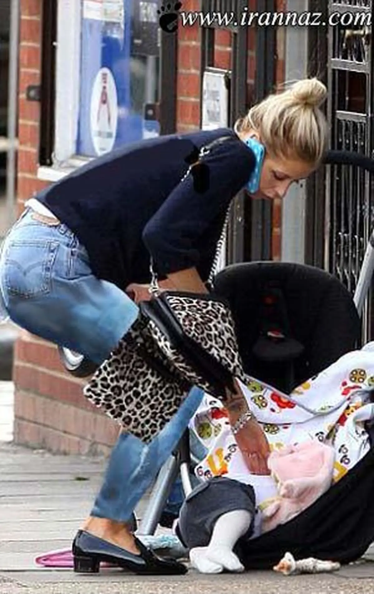 مانکنی که رفتار عجیبش سوژه رسانه ها شد! (تصاویر)