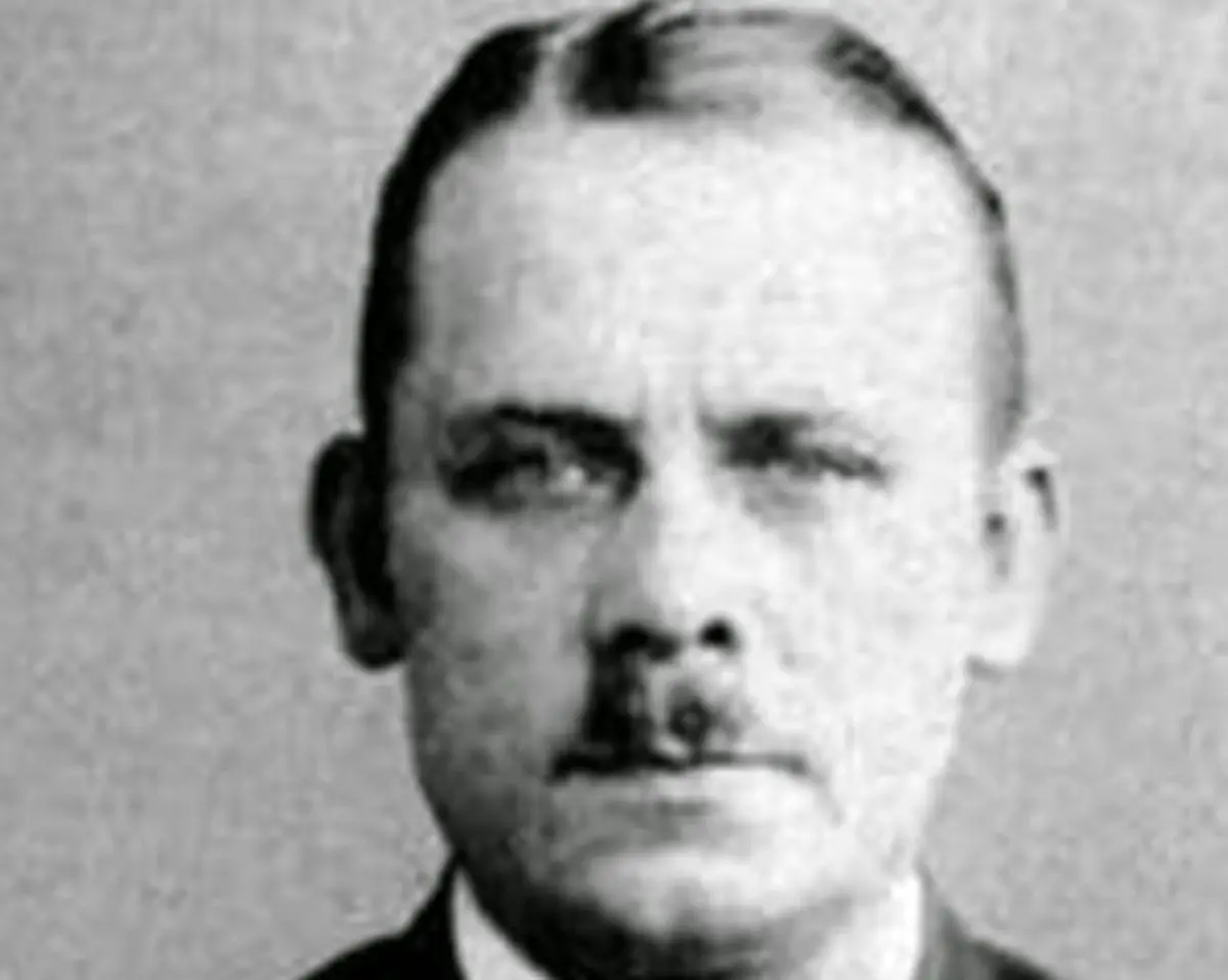 همه چیز درباره خون آشام هانوفر / مردی که توهم دراکولا بودن داشت