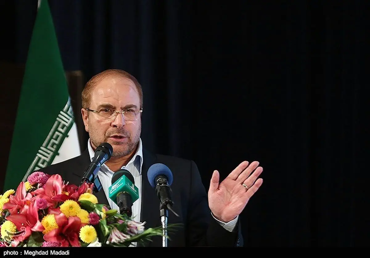 شاخصه انقلابی‌گری و حزب‌اللهی بودن خدمت به مردم و حل مشکلات مردم است