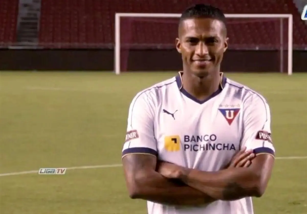 کاپیتان منچستریونایتد به زادگاهش بازگشت