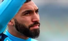 مدیر برنامه چشمی: با هیچ تیم ایرانی مذاکره نکردیم/ خبر ازدواج او خنده دار بود!