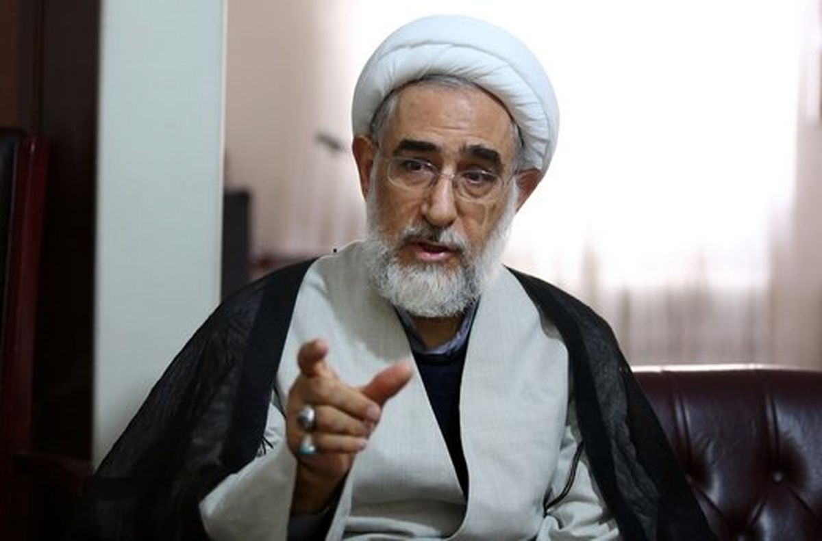 کنایه منتجبنیا به حجاریان: شرط گذاشتن برای انتخابات یعنی بازی در زمین رقیب/ فکر میکنید فرش قرمز برایمان پهن میکنند؟