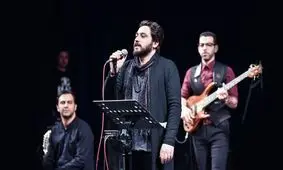 اتفاق ناگهانی در کنسرت روزبه بمانی و خنده حضار