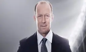 گزینه سرمربیگری پرسپولیس وارد تهران شد