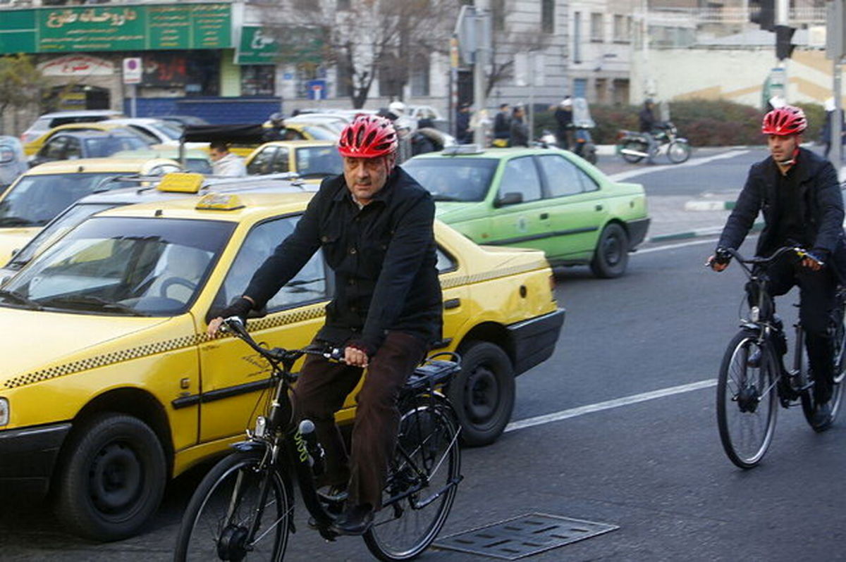 دعوت شهردار تهران از وزیر ارتباطات برای دوچرخه‌سواری