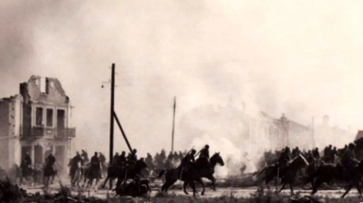 عجیب ترین ماجرای جنگ جهانی دوم / تقابل اسب و شمشیر در برابر تانک و ارتش زرهی