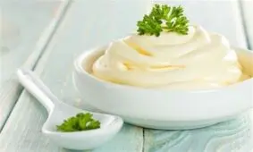 بهترین جایگزین برای "سس‌های مایونز" مضر صنعتی + دستور تهیه