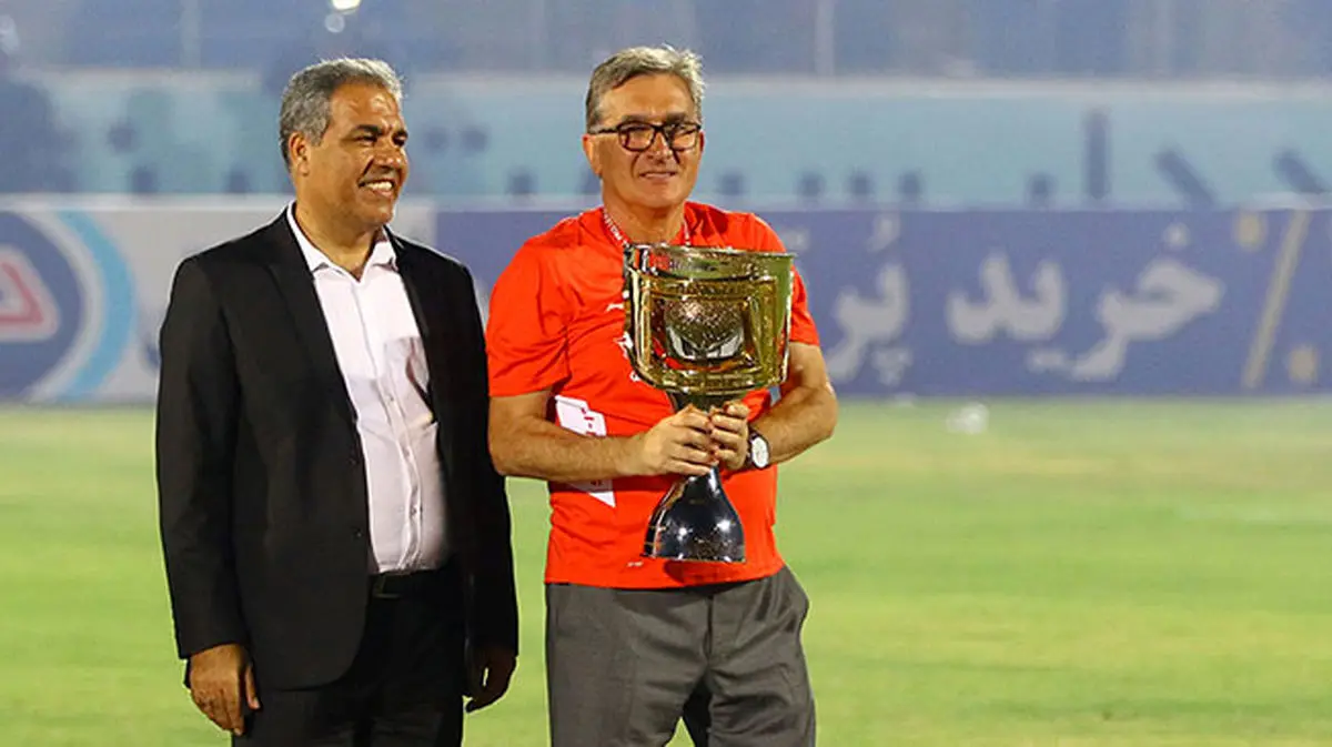 صحبت‌های ایرج عرب در بین هواداران