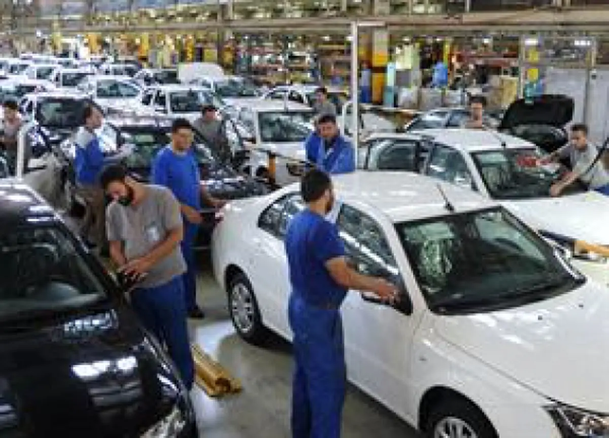 شيب نزولی تعهدات معوقه ايران خودرو