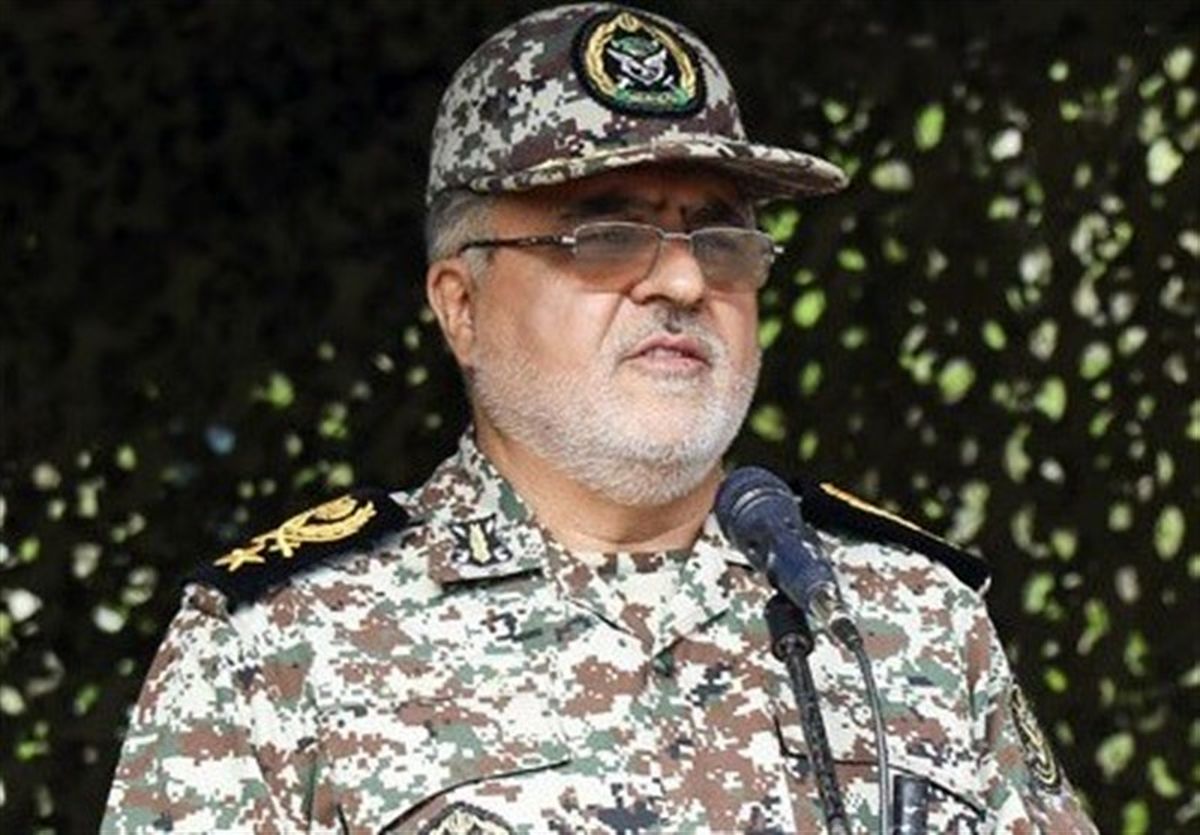 امیر سرتیپ قادر رحیم زاده: هواپیمای آمریکایی بعد از بارها اخطار، سرنگون شد