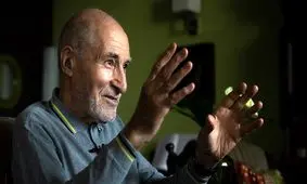 لازم نیست دولت به مردم کوپن بدهد/ خرج اروپا را باید از آمریکا جدا کرد / نهضت آزادی‌‌ها بیشتر از بعضی از دوستان اصلاح‌طلب اصل نظام را قبول دارند/باید آمریکا را منزوی نگه داریم