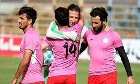 علیه استقلال حکم کسر ۶ امتیاز گرفتند