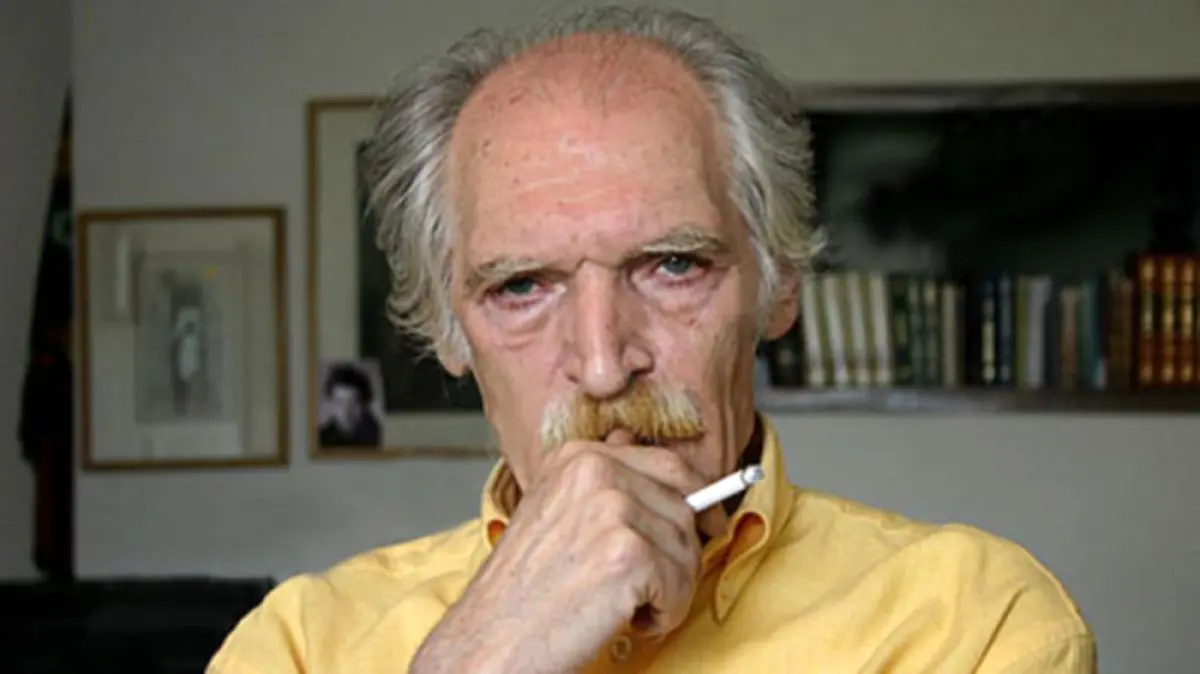 محمود دولت‌آبادی: در حال خط‌خطی کردن کاغذ‌ها هستم