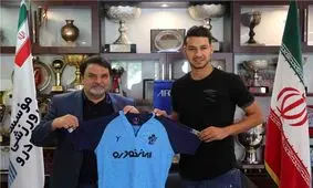 گلر سابق سپاهان دو فصل با پیکان تمدید کرد