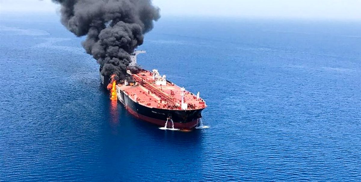 سابقه صهیونیست‌ها در انفجار کشتی‌ها/ چه کسانی از انفجار نفتکش ها نفع می برند؟